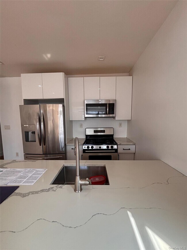 Foto del edificio - 1351 E 94th St