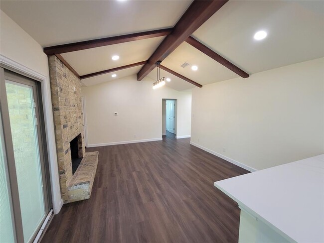 Building Photo - 8709 Donna Gail Dr