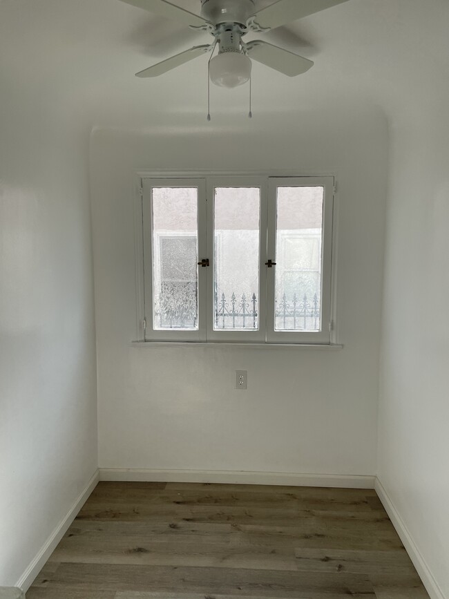 Breakfast Nook - 145 N 21st St