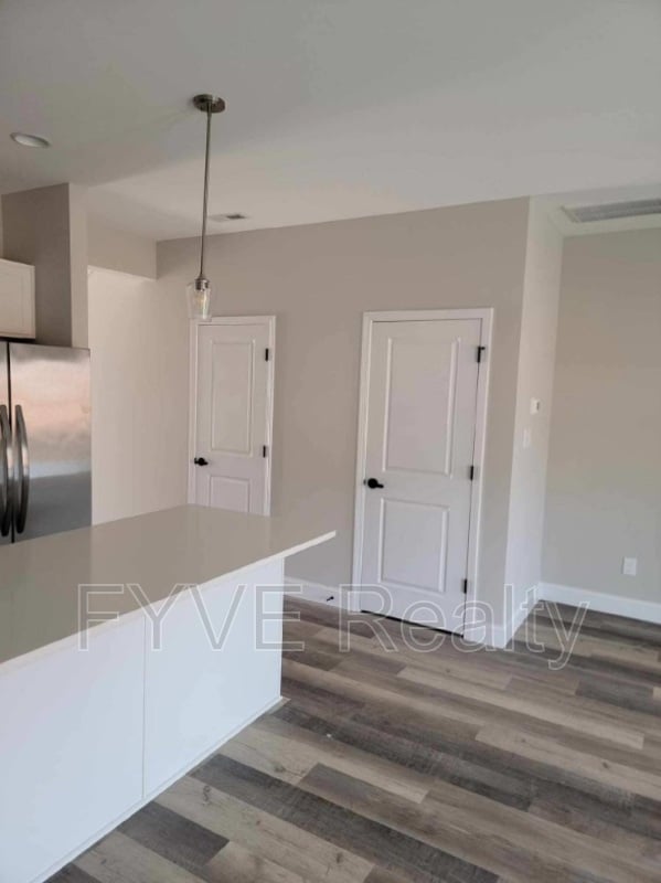 Building Photo - 3102 Rustic Charm Way