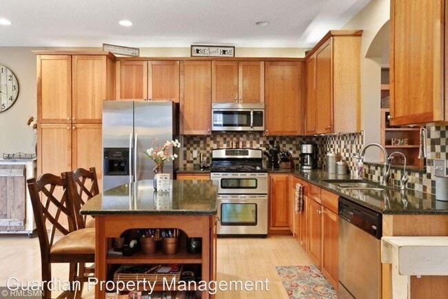 Building Photo - 3 br, 3.5 bath House - 14603 Victor Hugo B...
