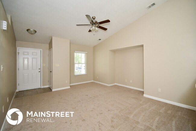 Foto del edificio - 6631 Hunters Creek Blvd