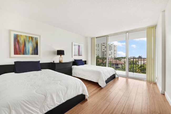Building Photo - 4750 S Ocean Blvd