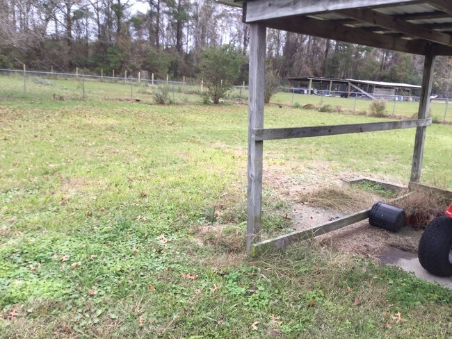 Building Photo - 11605 US-17