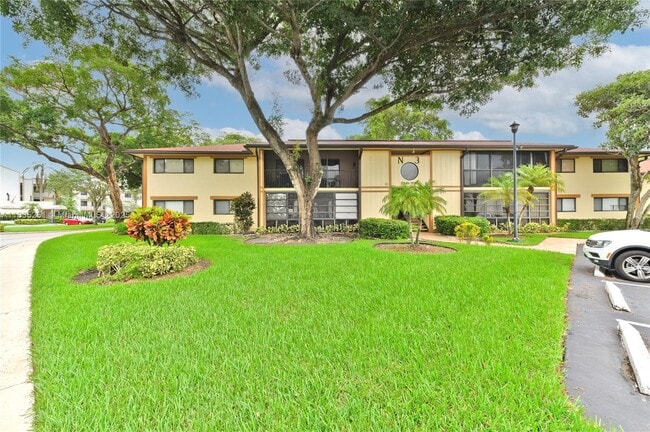 Building Photo - 10959 W Clairmont Cir
