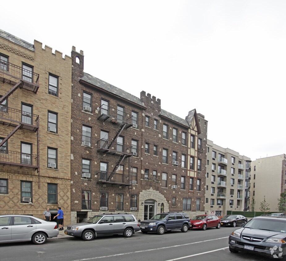Foto del edificio - 35-33 29th St