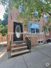 Building Photo - 1019 S 10th St