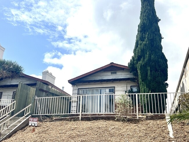 Foto del edificio - 2160 Grand Ave
