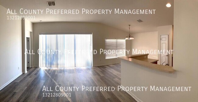 Building Photo - 3bed/2bath in Heron Bay subdivision of the...