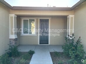 Building Photo - 7141 E Weldon Ave