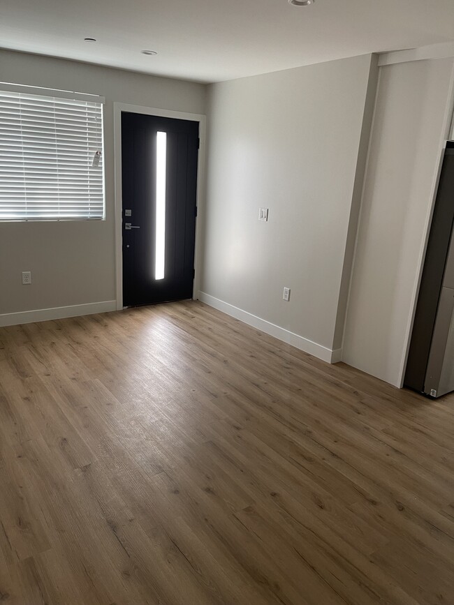 Building Photo - 1417 254th St