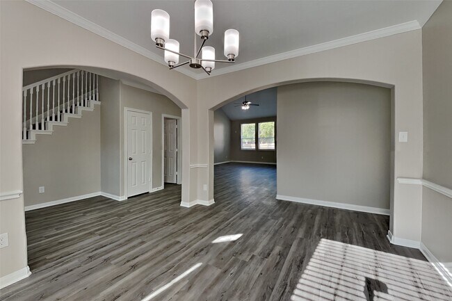 Foto del edificio - 7015 Fountain Lilly Dr