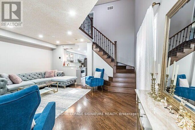 Building Photo - 6985 Glory Ct