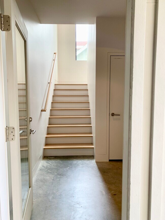Front entry within main house gated courtyard. - 2308 North Blvd