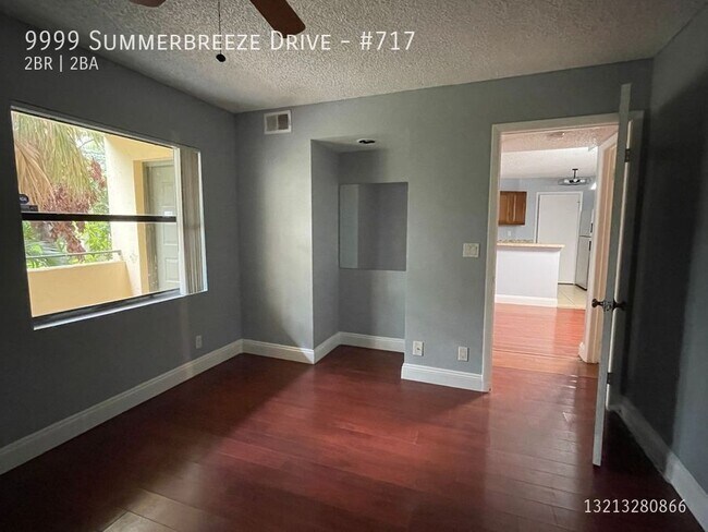 Foto del edificio - 9999 Summerbreeze Dr