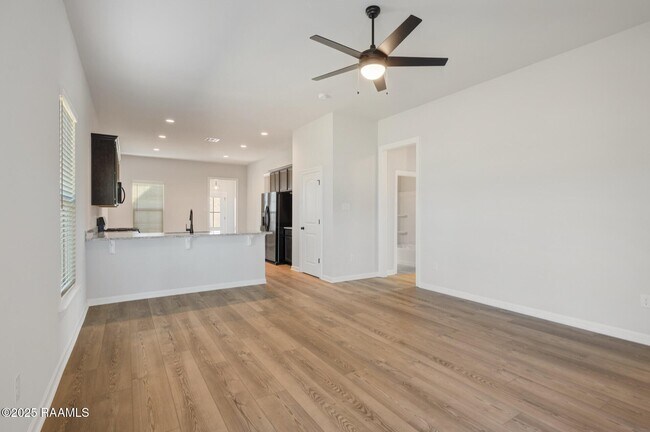 Foto del edificio - 305 Wakely Ct