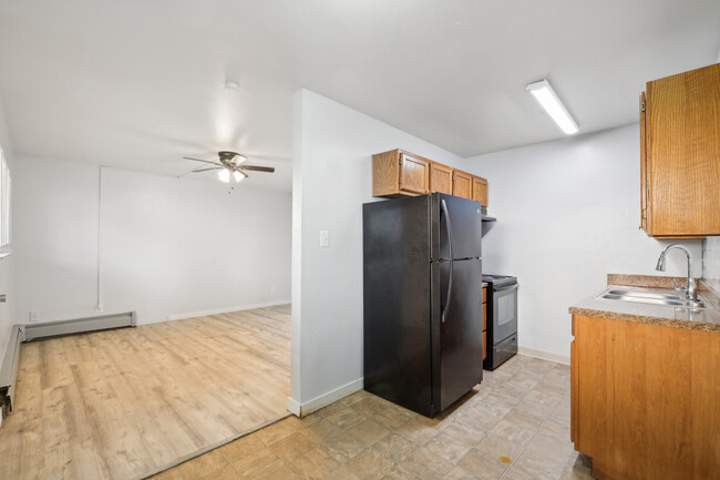 Building Photo - Bonfoy Apartments