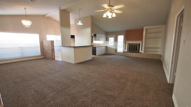 Building Photo - 21319 Park Bend Dr