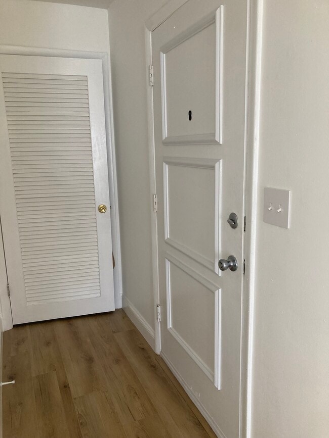 Building Photo - 419 Ocean Ave