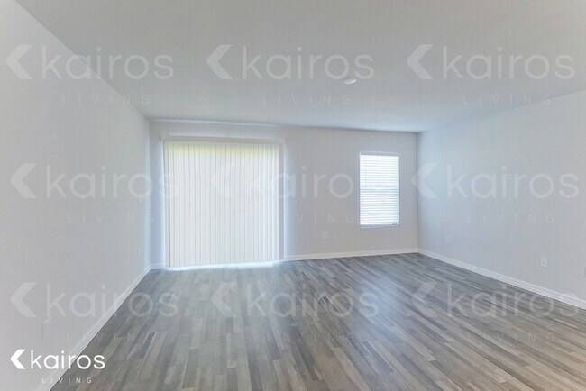 Building Photo - 1247 Huntington St