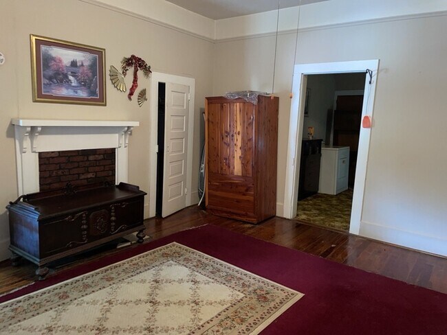 Building Photo - Piedmont Mill House for Rent