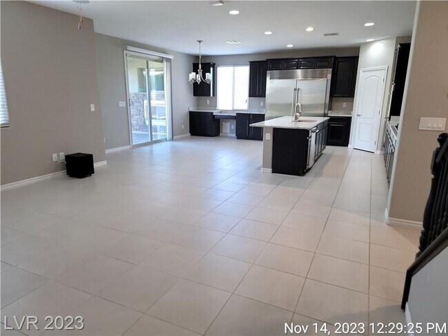 Foto del edificio - SOUTHERN HIGHLANDS BEAUTY WITH BACKYARD AN...