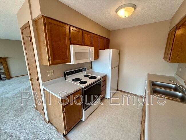 Foto del edificio - 1101 E 9th St