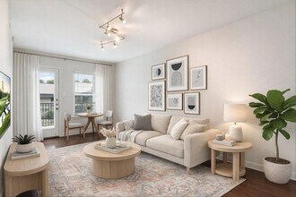 Building Photo - 2020 S Congress Ave