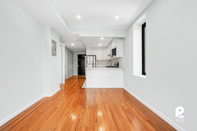 Foto del edificio - 148-36 89th Ave