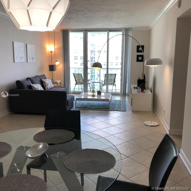 Foto del edificio - 3801 S Ocean Dr