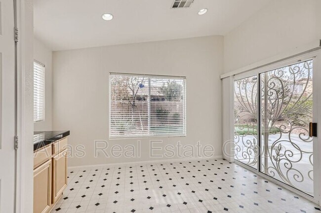Foto del edificio - 1729 W Gentle Brook St