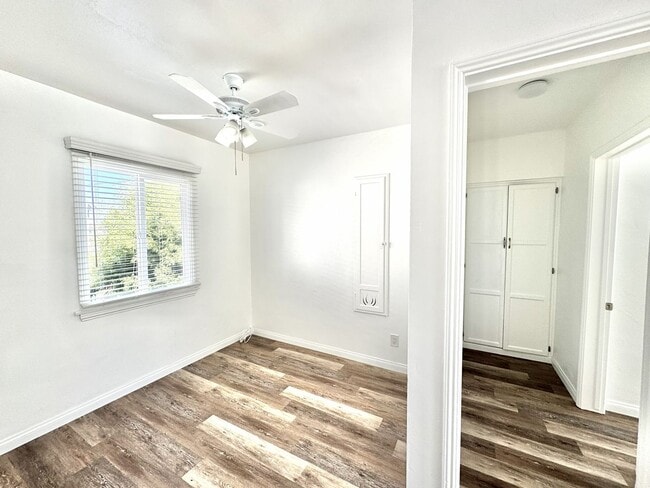 Foto del edificio - Light, bright, & SPACIOUS - 1 Bed/1 Bath T...