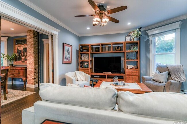 Foto del edificio - 105 Main St