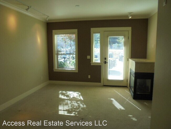 Building Photo - 2 br, 1.5 bath House - 1000 High Street #105