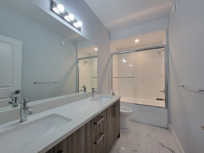 Photo du bâtiment - 250 Nickel Rd