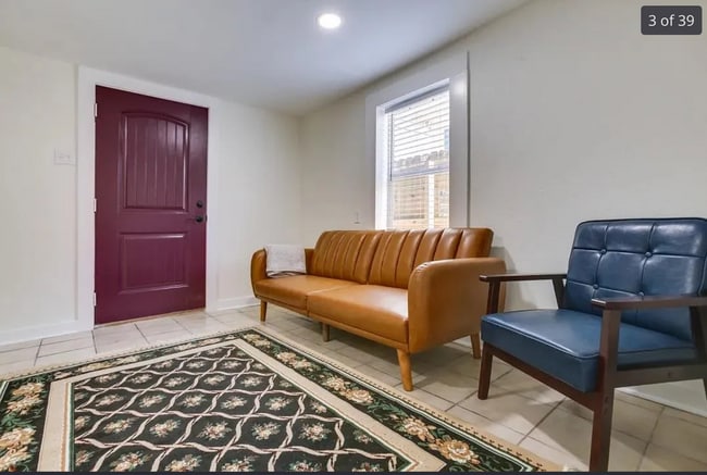 Photo - 1321-1323Monro Apartment