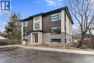 Building Photo - 3871 Howard Ave