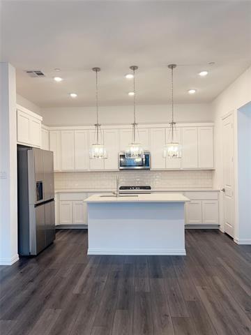 Building Photo - 2212 Adena Springs Dr
