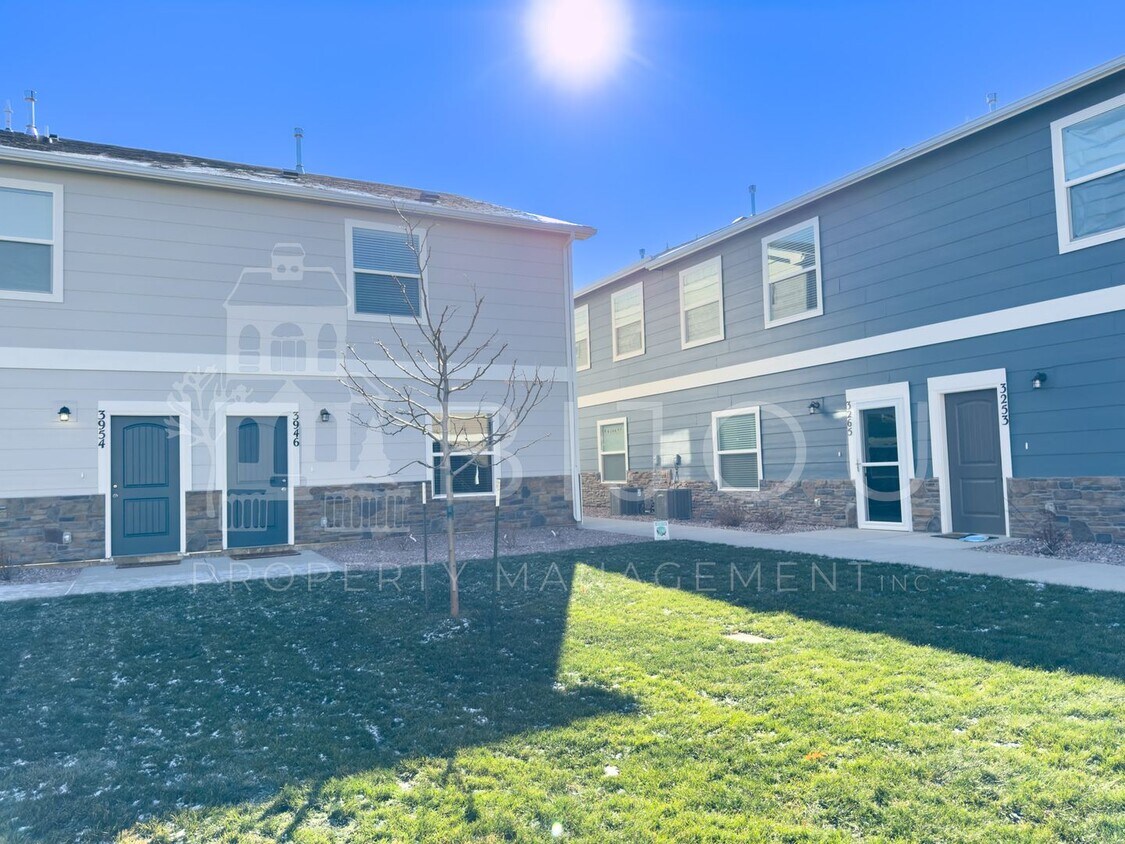 Primary Photo - New Townhome close to Military Bases and s...