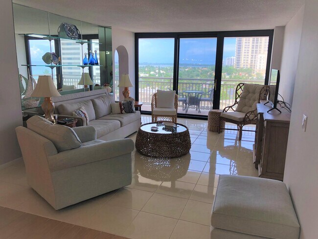 Foto del edificio - 3400 N Ocean Dr