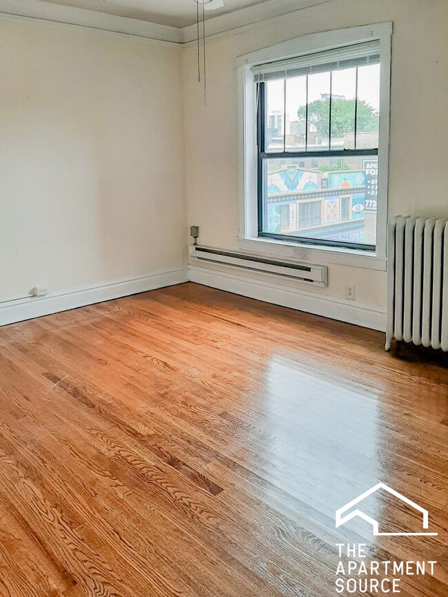 Foto del edificio - 2876 N Clark St