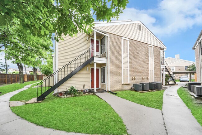 Foto del edificio - 2750 Holly Hall St