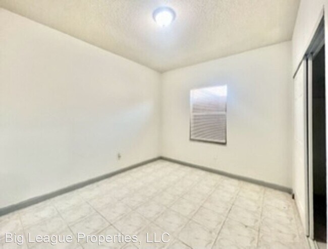 Foto del edificio - 3 br, 1 bath House - 1232 NW 8 Ave
