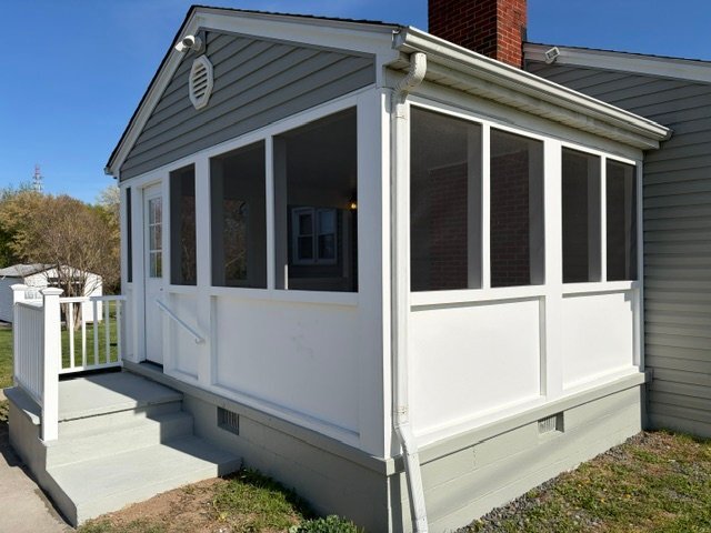 Foto del edificio - 8043 Chancellor Rd