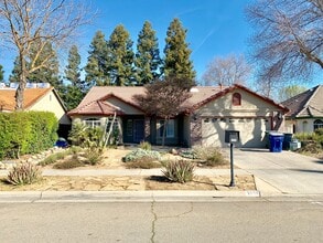 Building Photo - 3558 W Escalon Ave