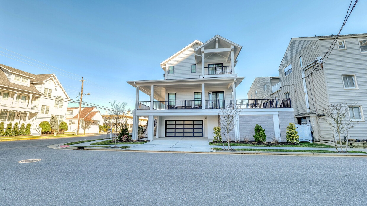 Foto principal - 101 S Madison Ave