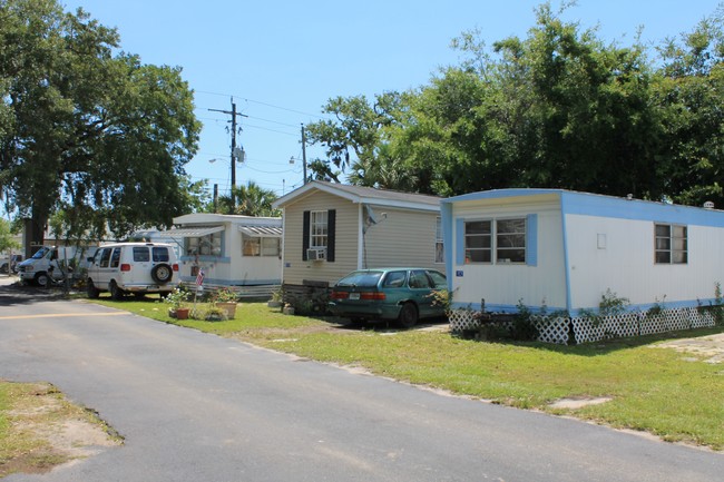 Building Photo - Seabreeze MHP