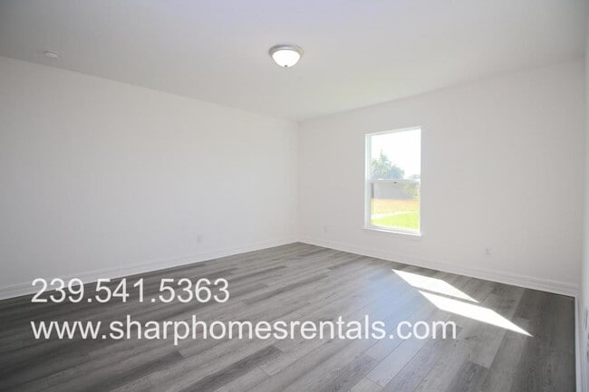 Foto del edificio - 4142 NE 20th Pl