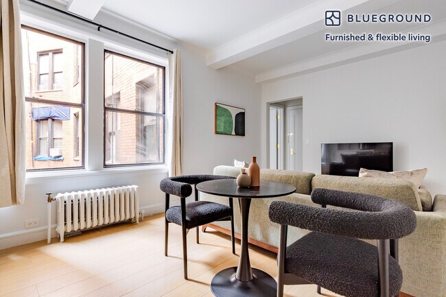 Foto del edificio - 244 W 72nd St