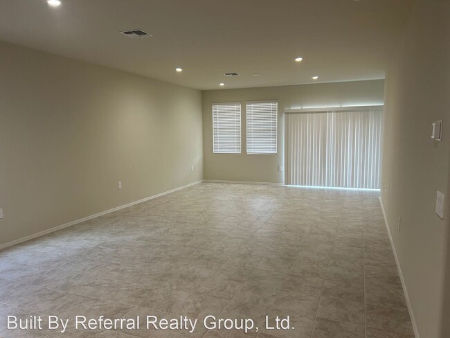 Building Photo - 4 br, 2 bath House - 5119 E Emery Rd